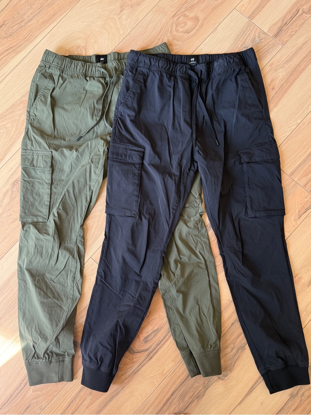 H&M Men's Cargo Jogger Pants in Black and Olive Green